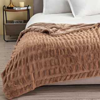 Caramel Ruched Throw