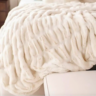 Luxurious Ruched Faux Fur Throw