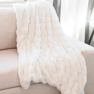 Luxurious Ruched Faux Fur Throw